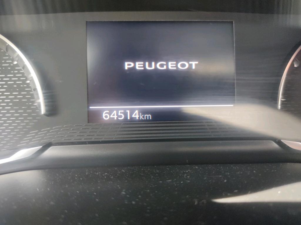 Foto Peugeot 208 5