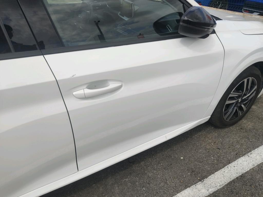 Daño en Panel Arañazo ligero Arañazo ligero