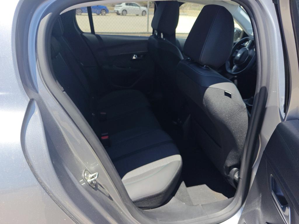 Foto Peugeot 208 6