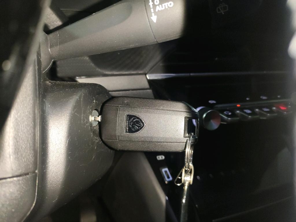 Foto Peugeot 2008 4