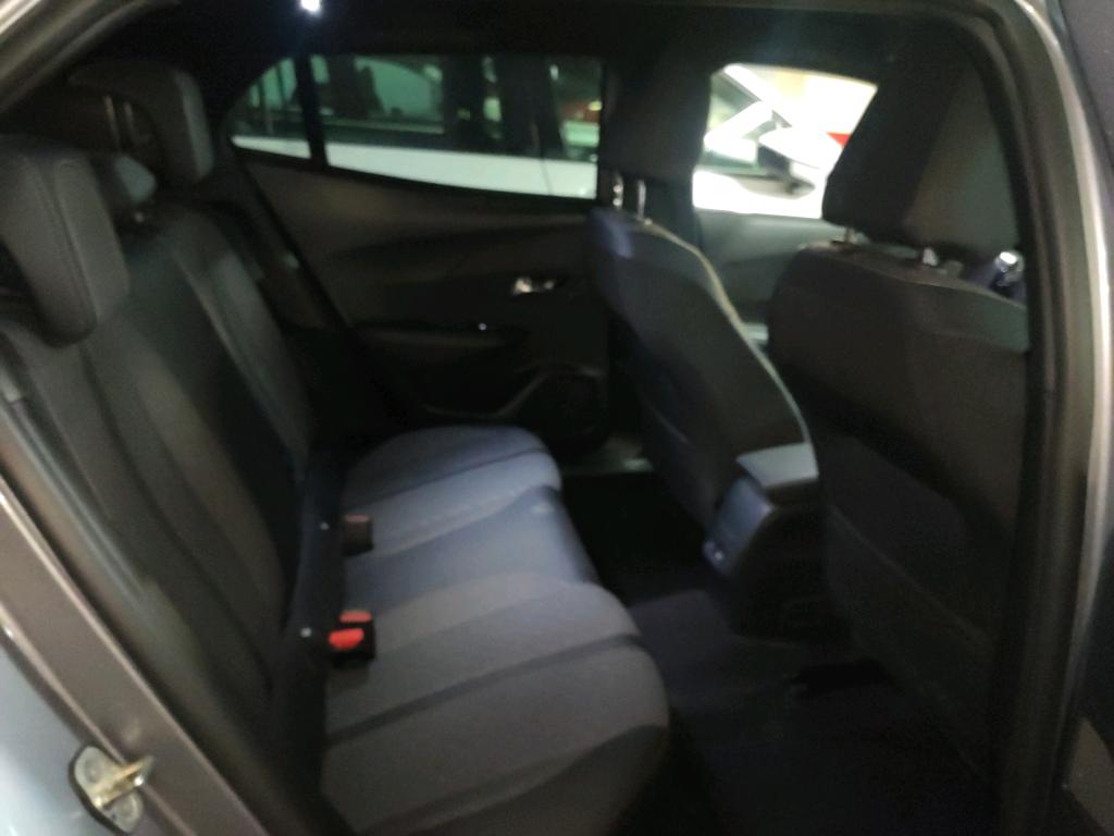Foto Peugeot 2008 6