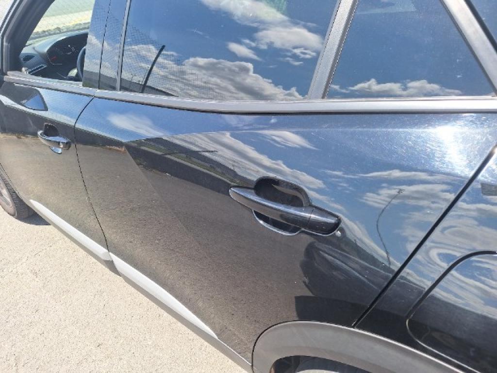 Daño en panel dañado dañado