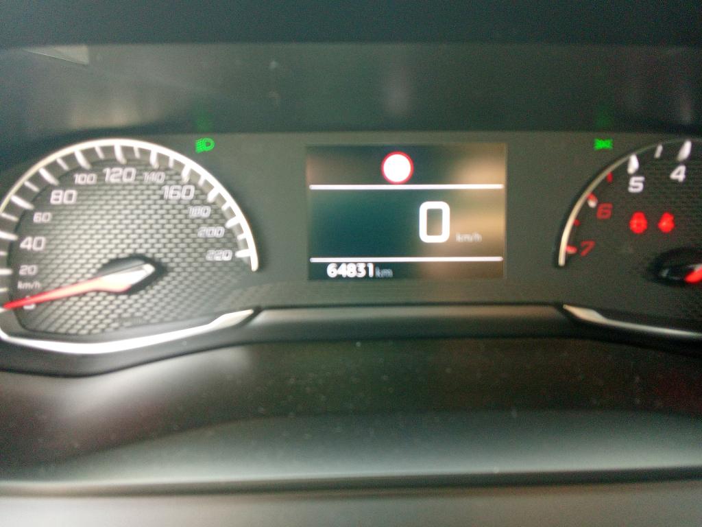 Foto Peugeot 2008 5