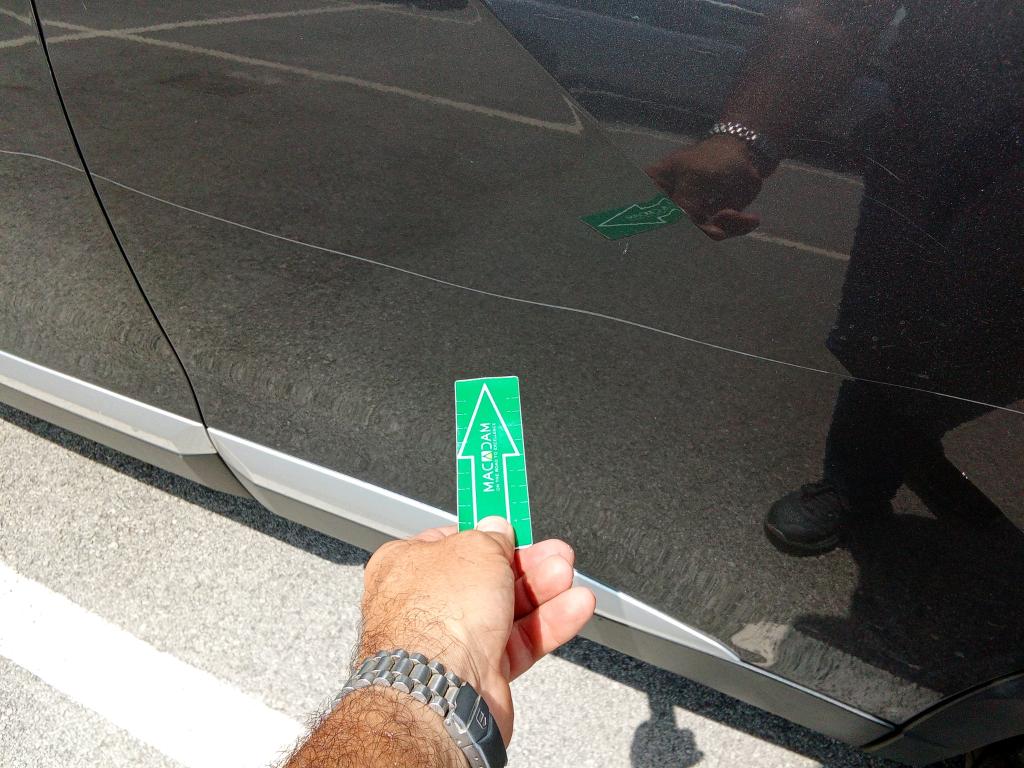 Daño en panel dañado dañado
