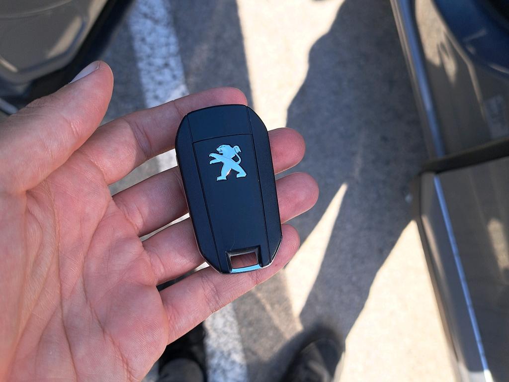 Foto Peugeot 2008 4