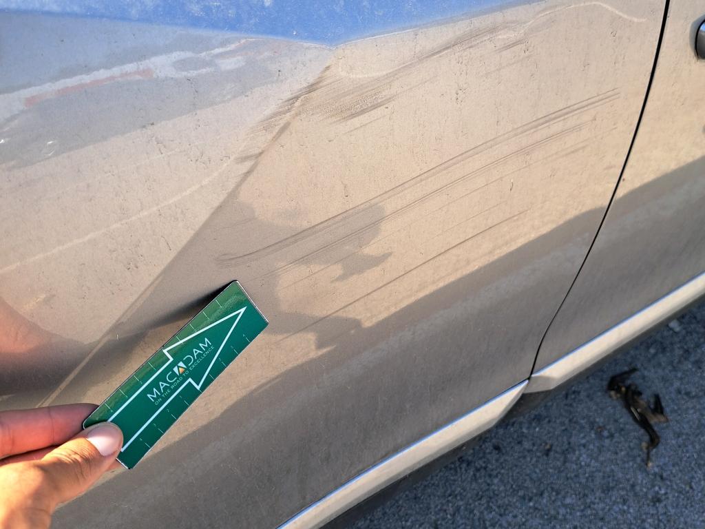 Daño en Panel Arañazo ligero Arañazo ligero