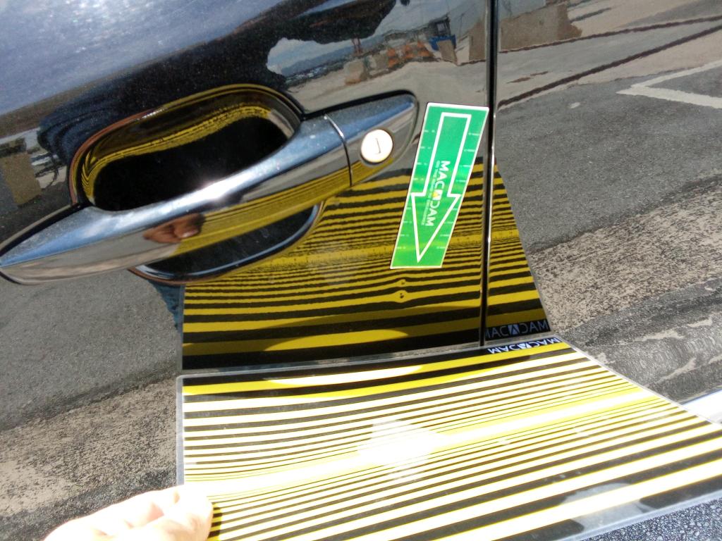 Daño en panel dañado dañado