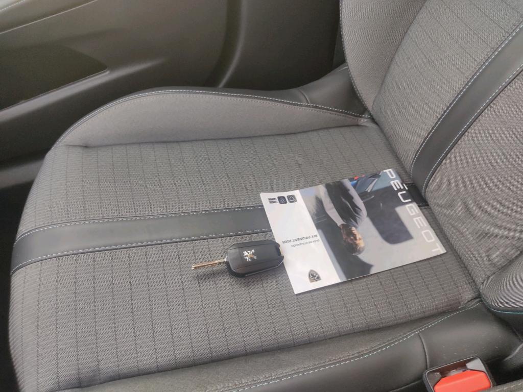 Foto Peugeot 2008 4