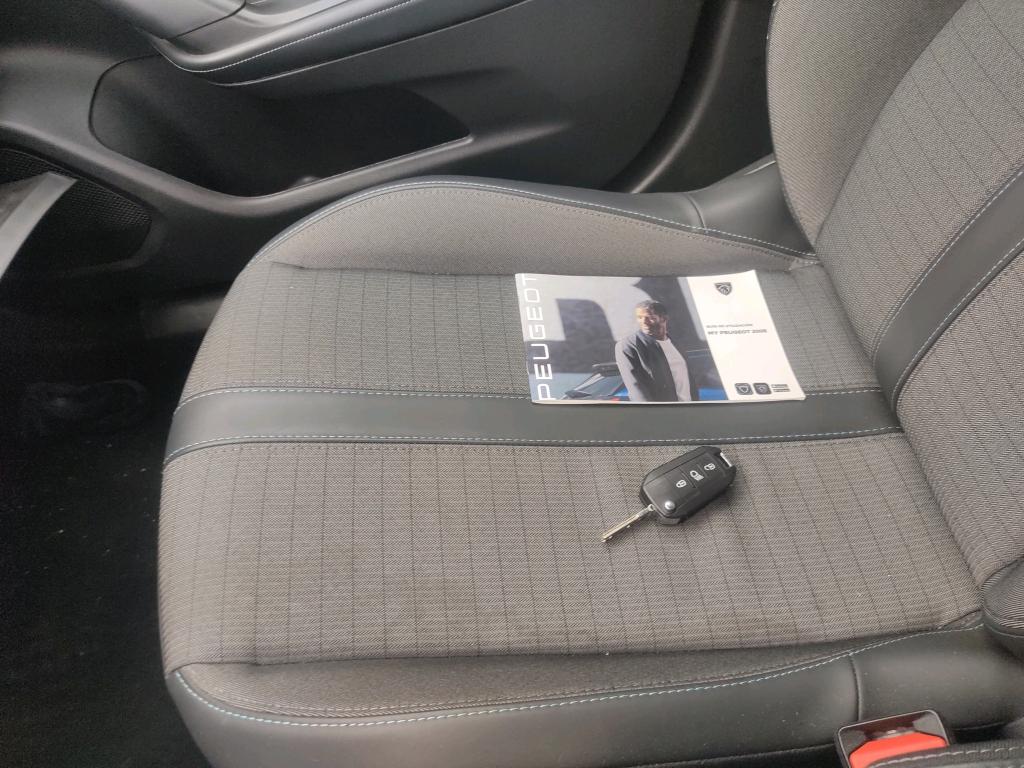 Foto Peugeot 2008 4
