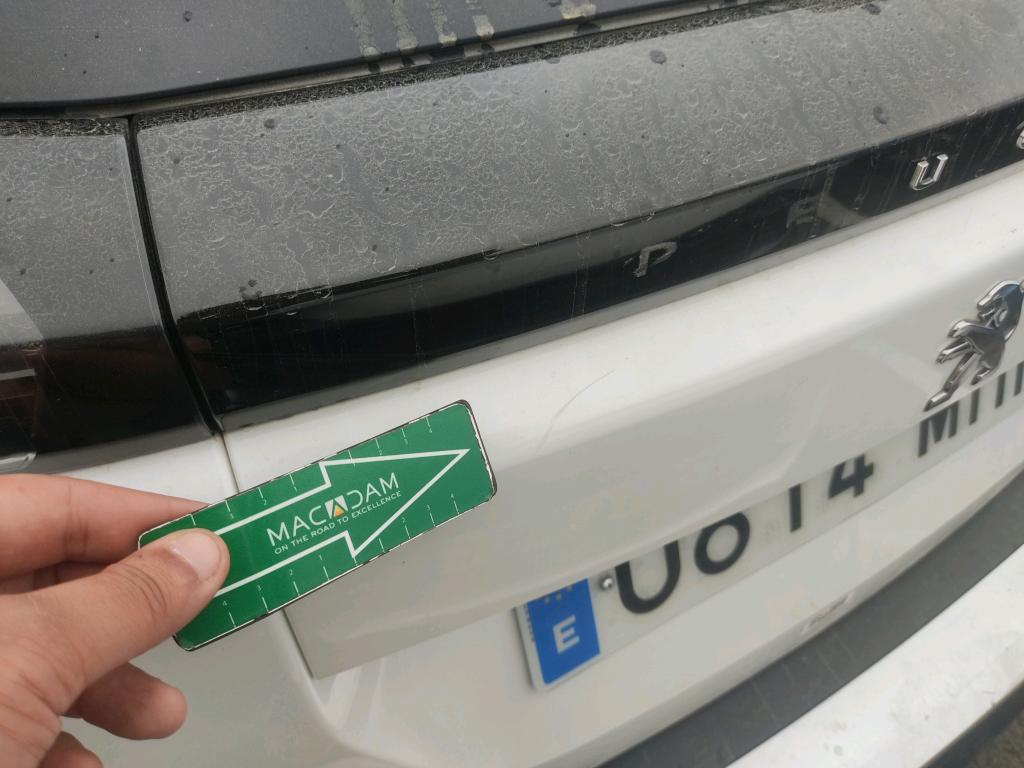 Daño en Carocería Arañazo ligero Arañazo ligero