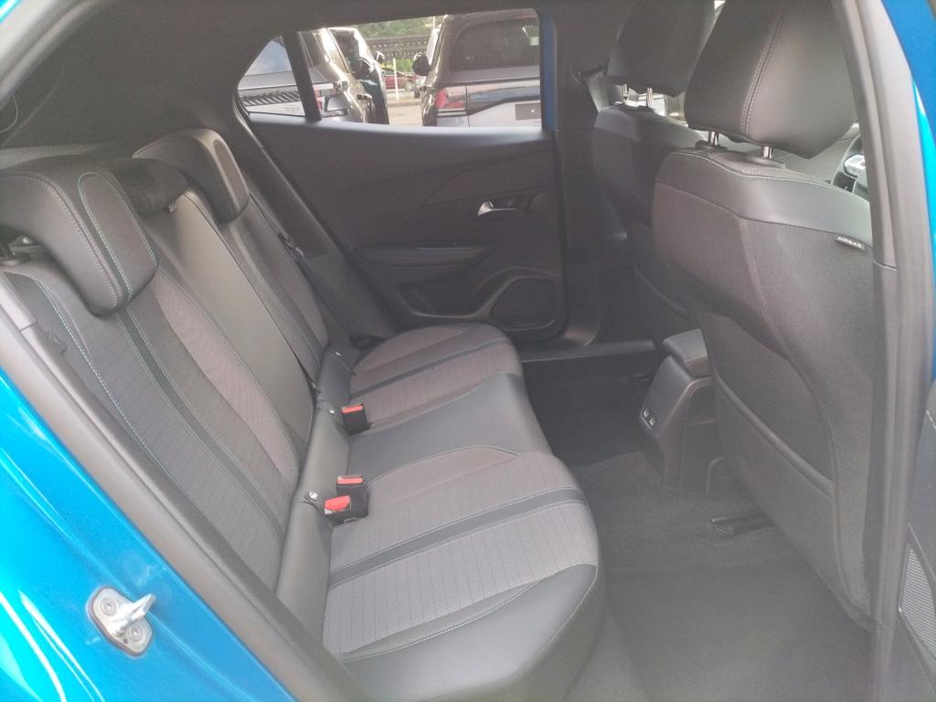 Foto Peugeot 2008 6