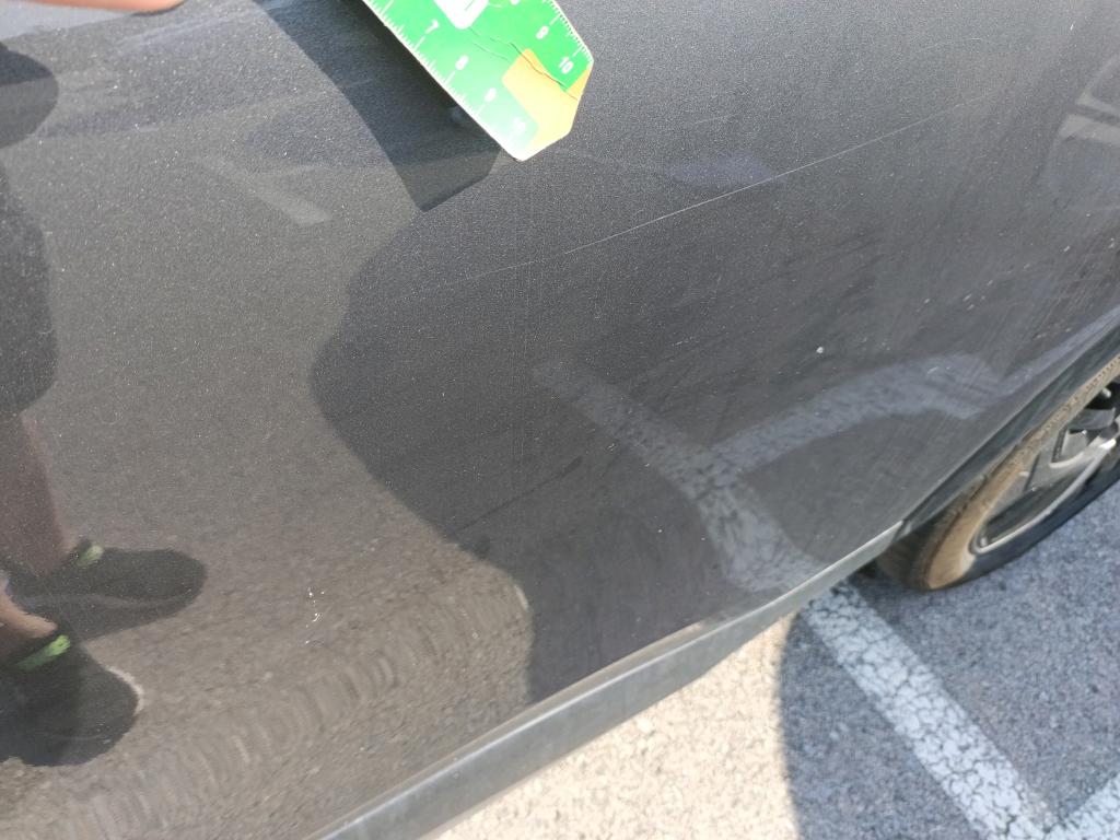 Daño en panel Arañazo ligero Arañazo ligero