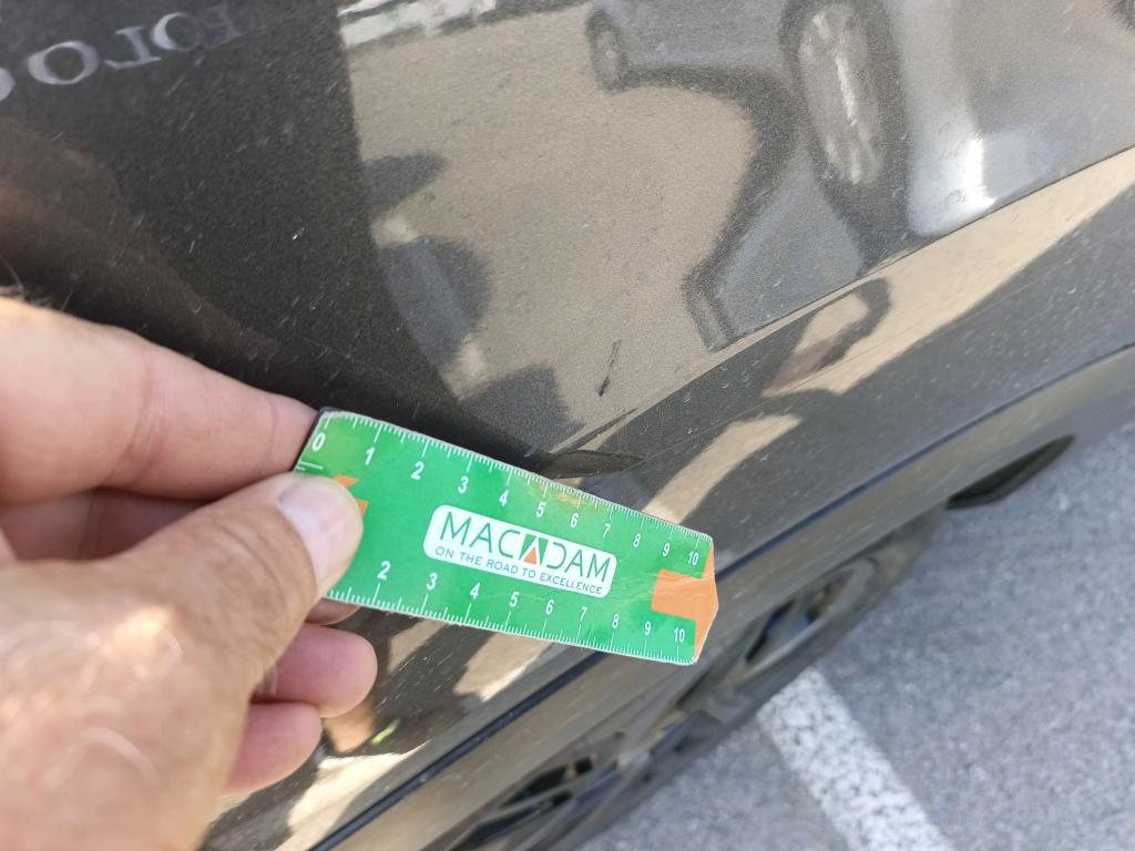 Daño en Carocería Arañazo ligero Arañazo ligero