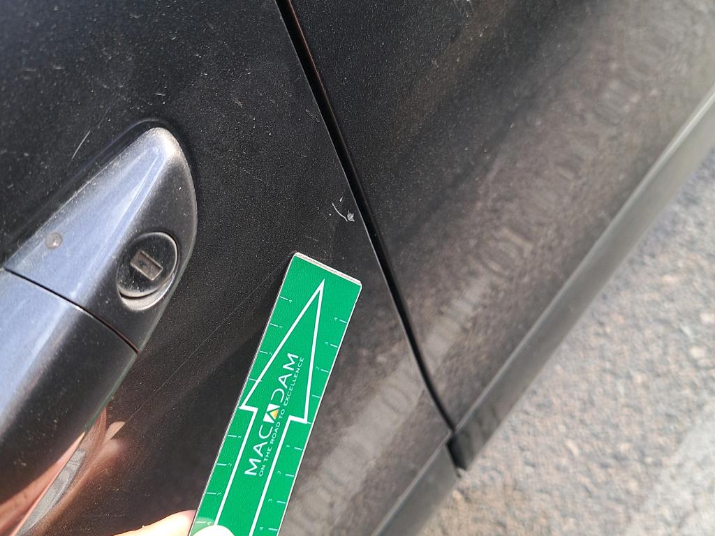 Daño en panel dañado dañado