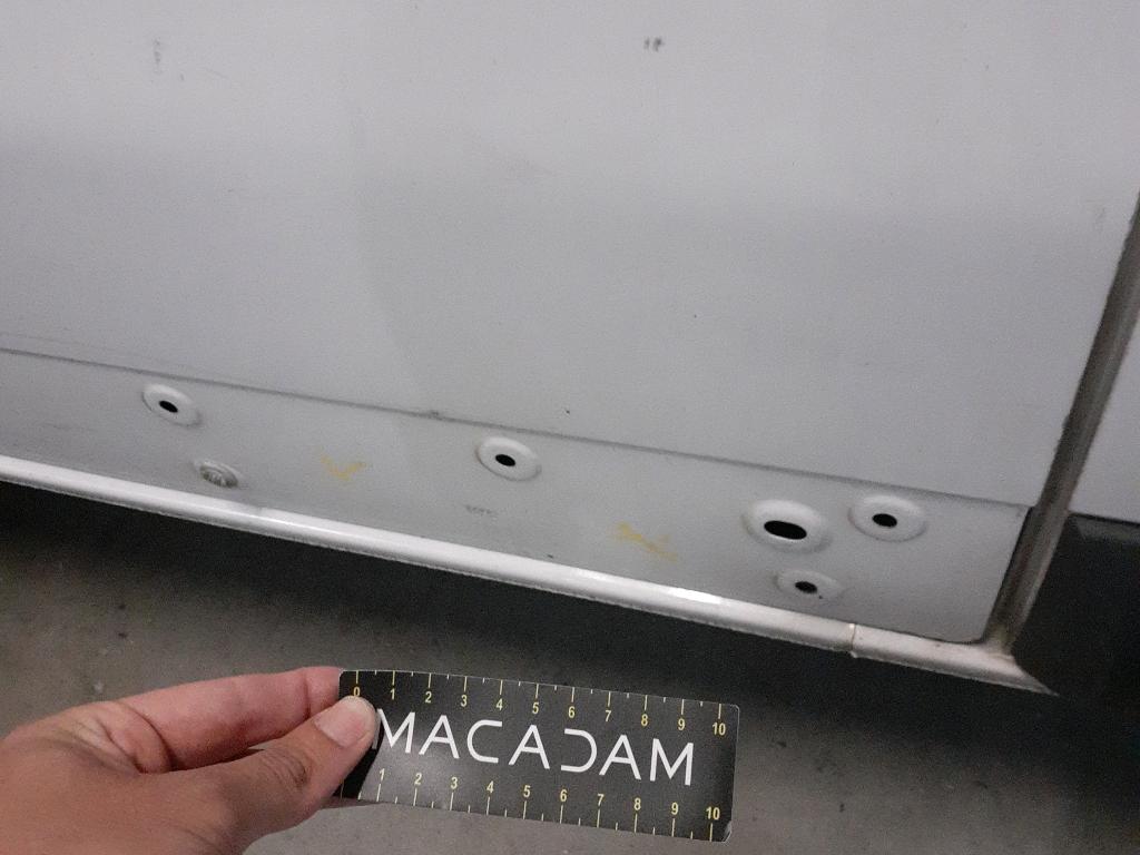 Daño en panel dañado dañado