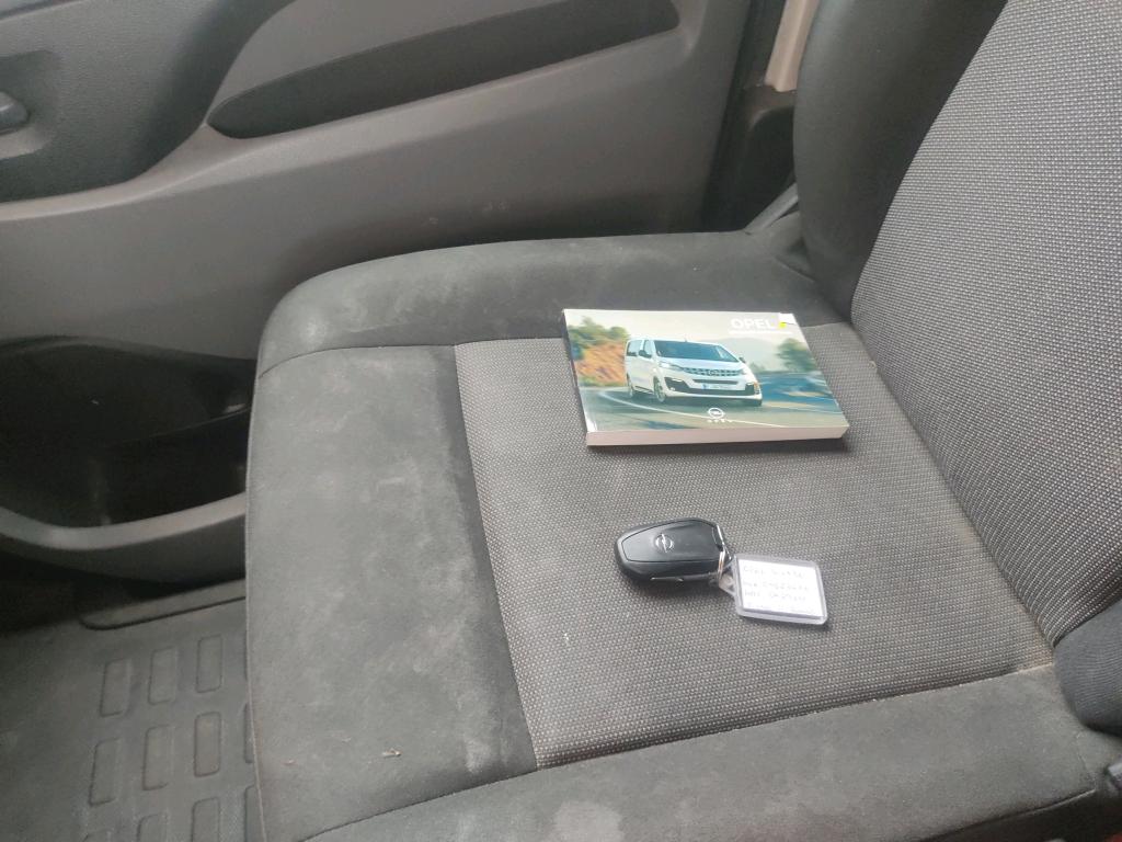 Foto Opel VIVARO FURGON 4