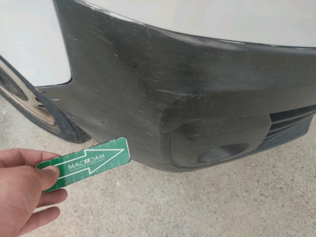 Daño en Carocería Arañazo ligero Arañazo ligero
