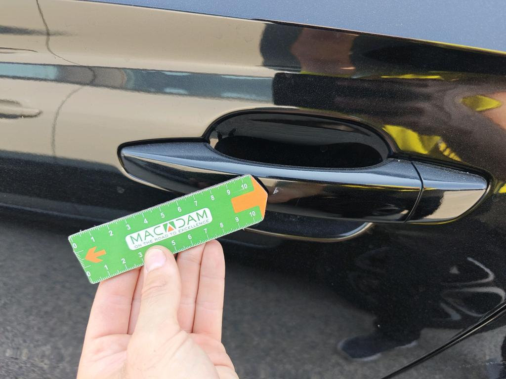 Daño en panel dañado dañado
