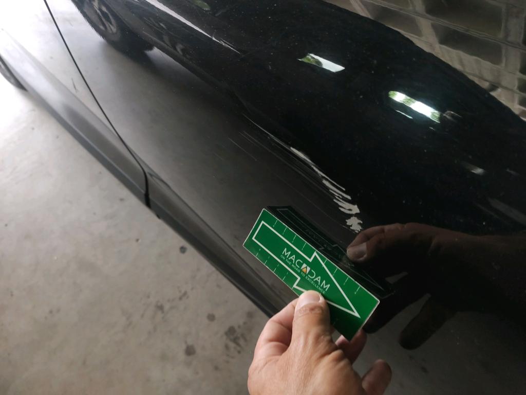 Daño en panel dañado dañado