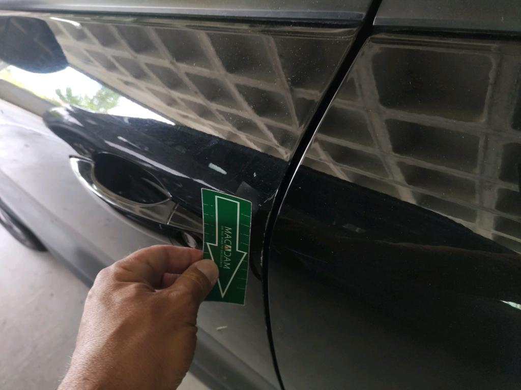 Daño en panel dañado dañado