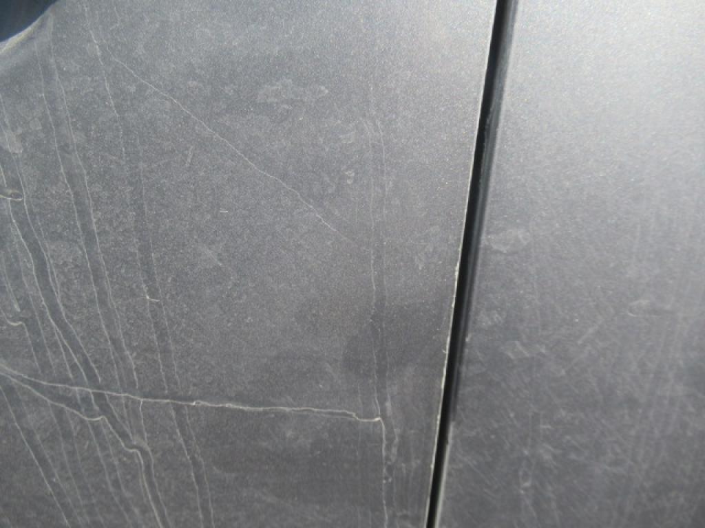 Daño en panel dañado dañado