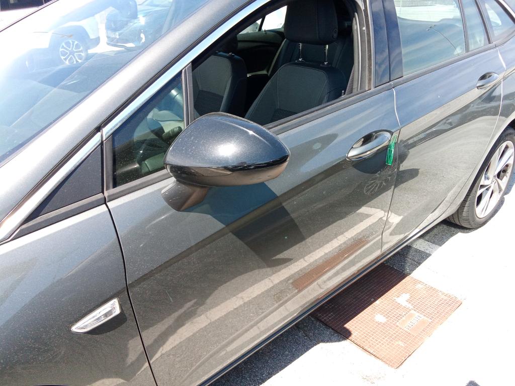 Daño en panel dañado dañado