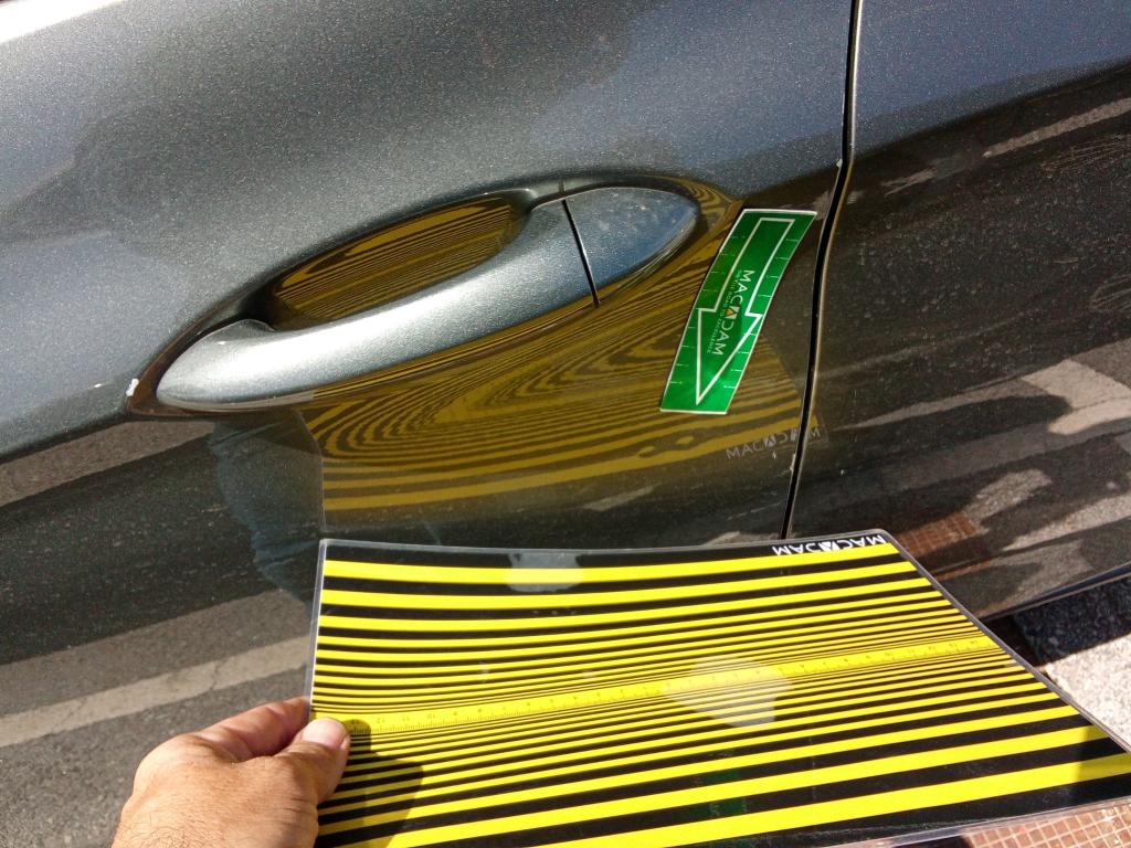 Daño en panel dañado dañado