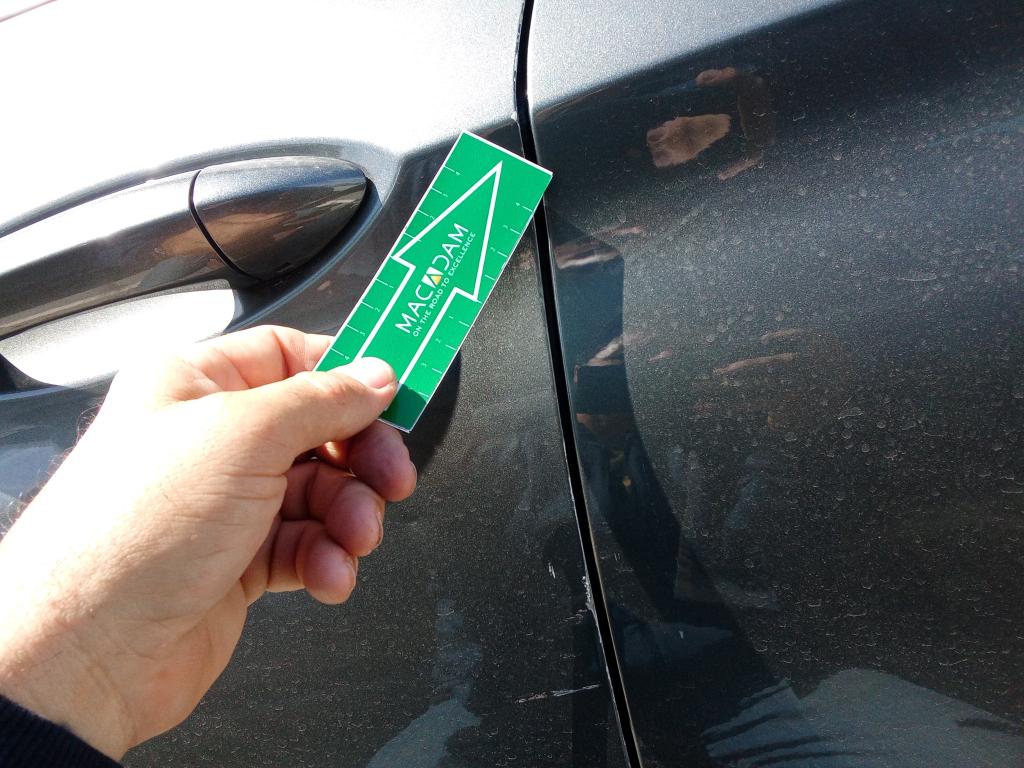 Daño en panel dañado dañado