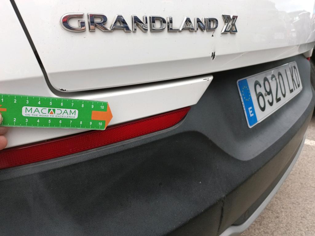 Daño en Carocería Arañazo ligero Arañazo ligero