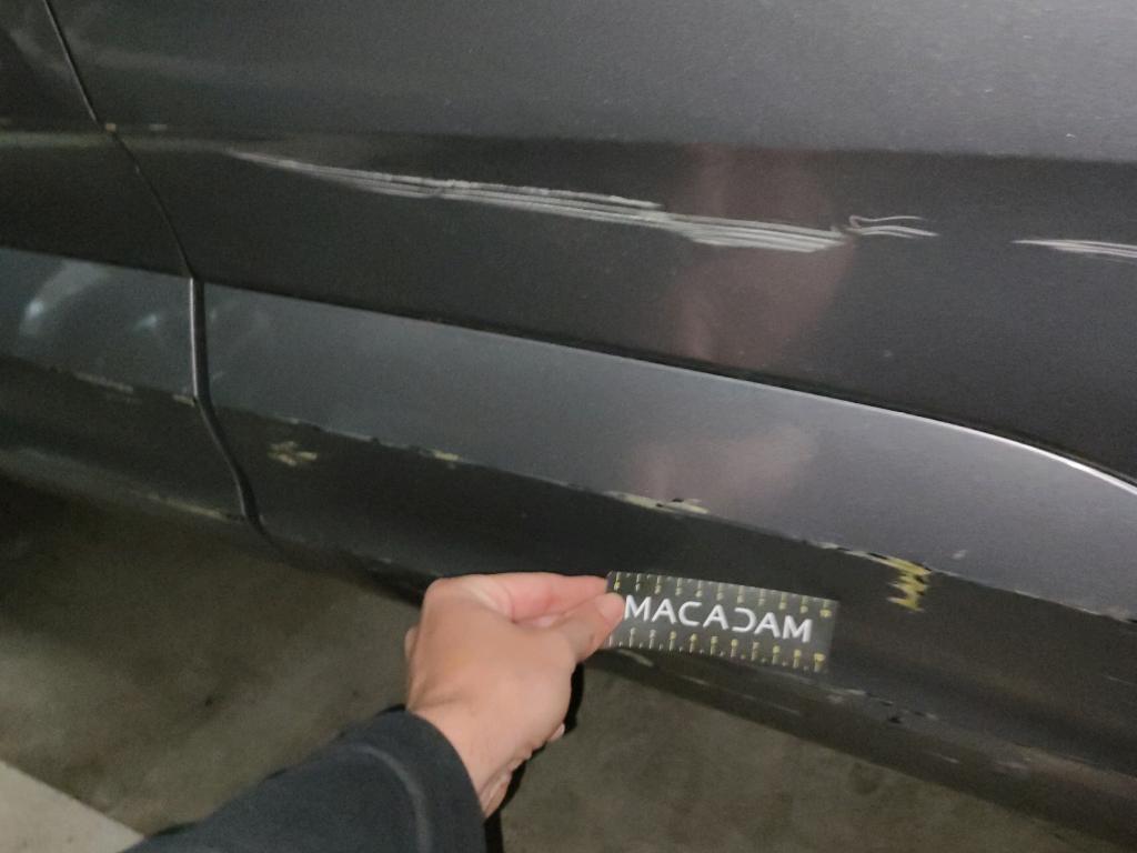 Daño en panel dañado dañado