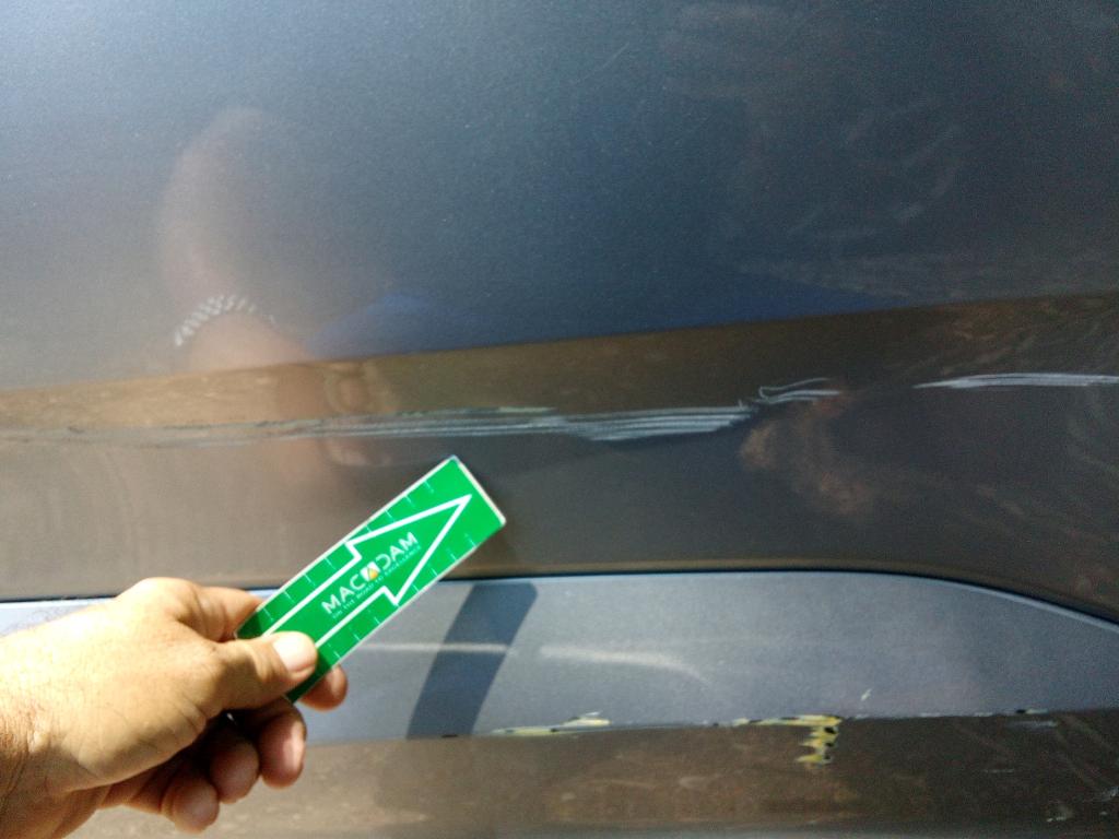 Daño en panel dañado dañado