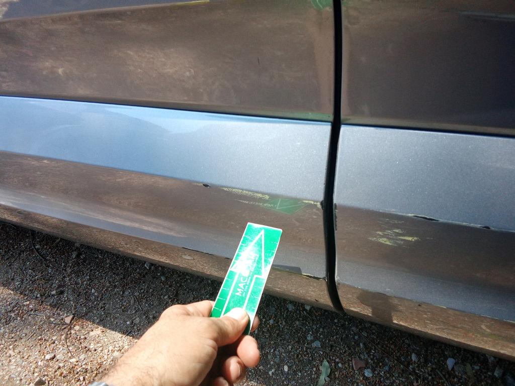 Daño en panel dañado dañado