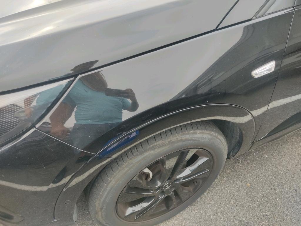 Daño en Carocería Arañazo ligero Arañazo ligero
