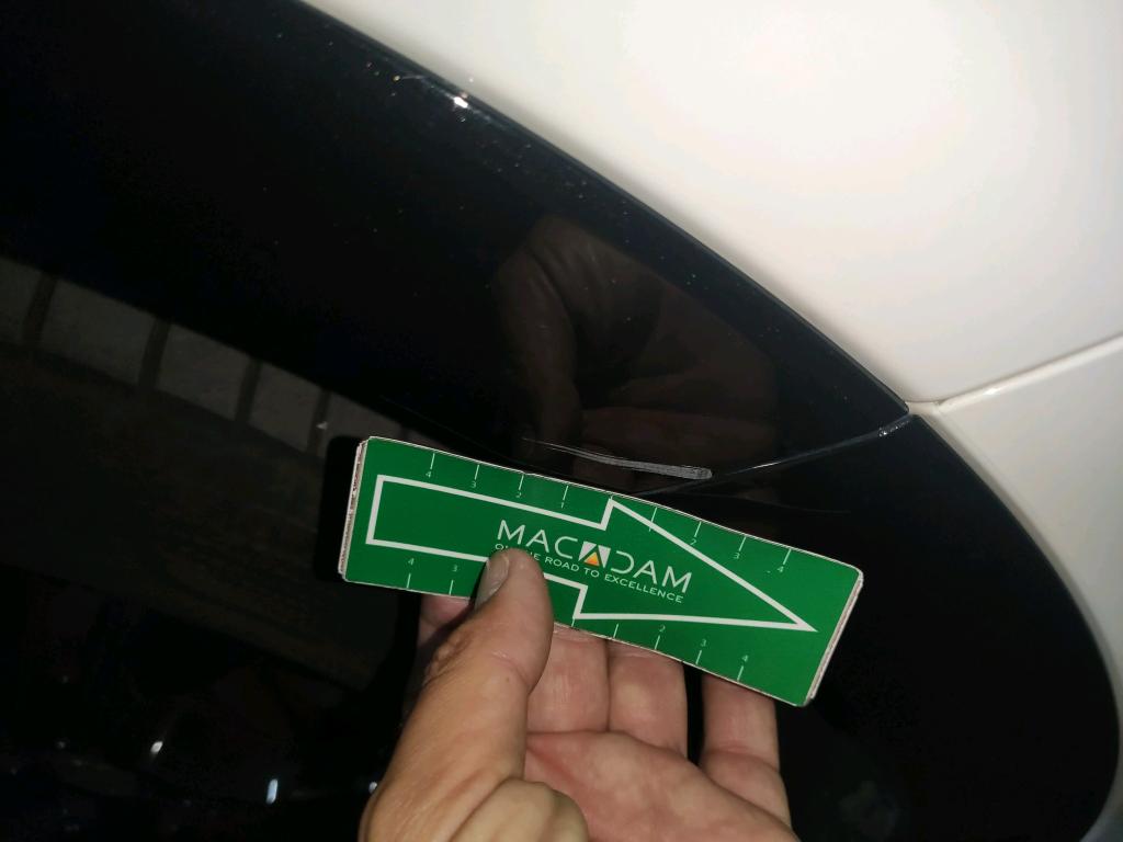 Daño en Carocería Arañazo ligero Arañazo ligero
