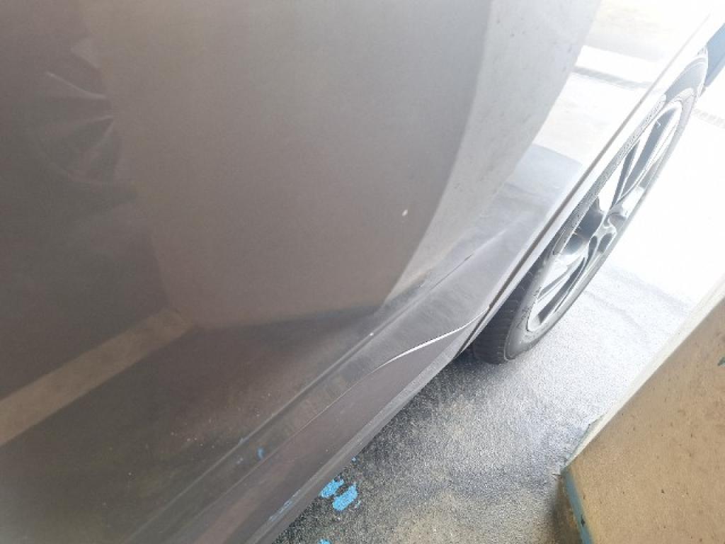 Daño en panel dañado dañado