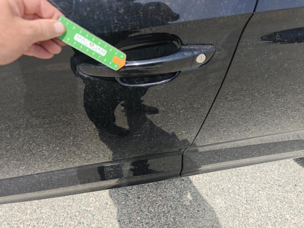 Daño en panel dañado dañado