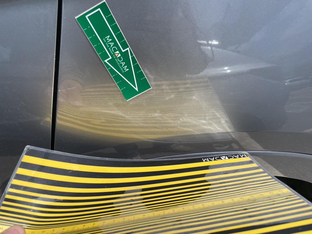 Daño en panel dañado dañado