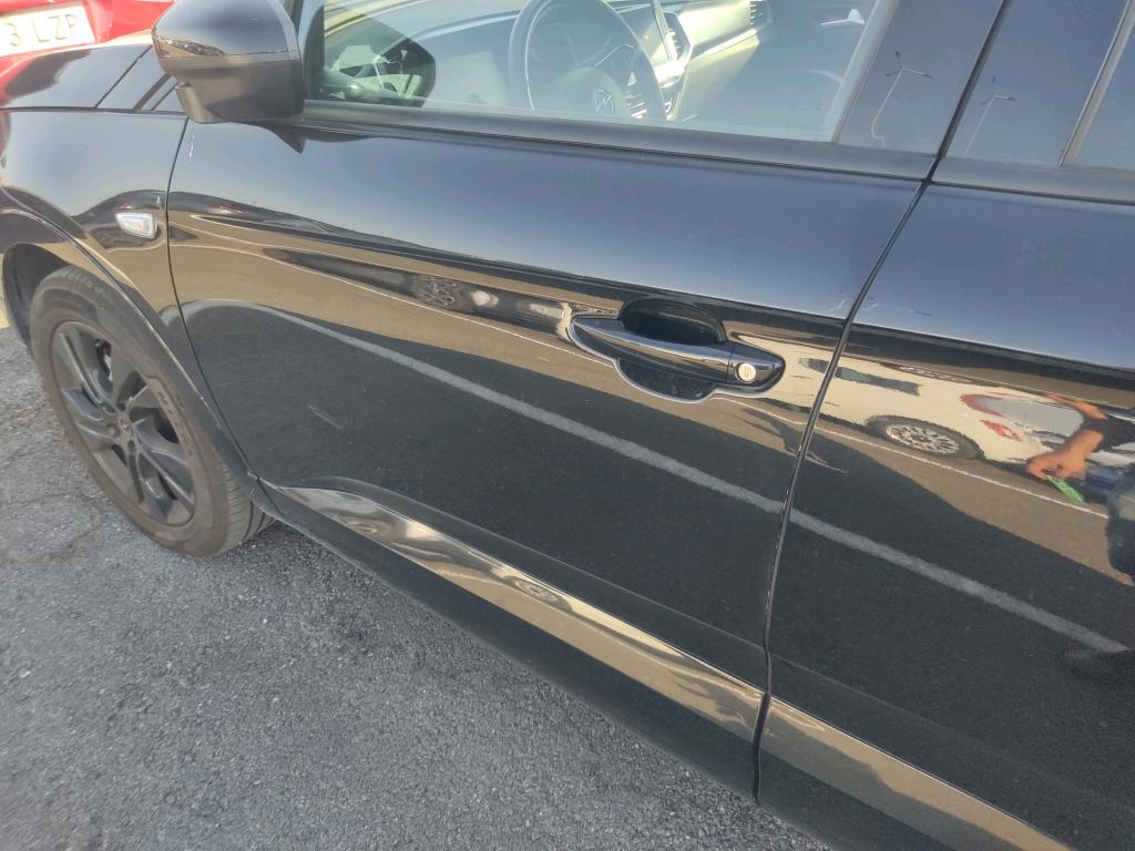 Daño en panel Arañazo ligero Arañazo ligero