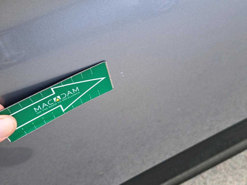 Daño en panel dañado dañado