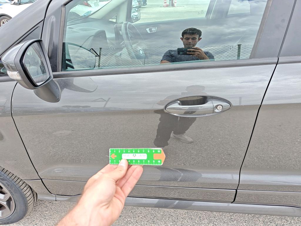 Daño en panel dañado dañado