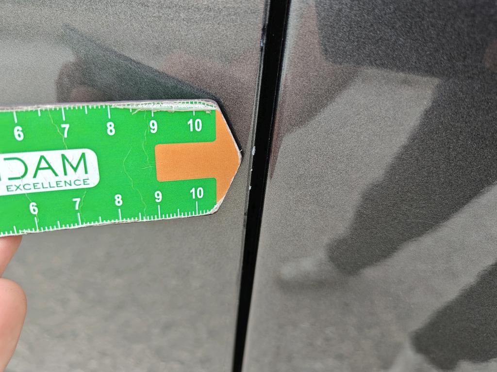 Daño en panel dañado dañado