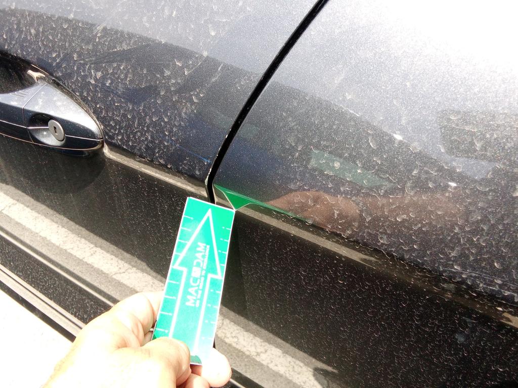 Daño en panel dañado dañado