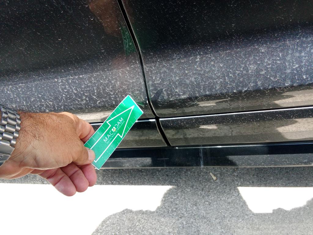 Daño en panel dañado dañado