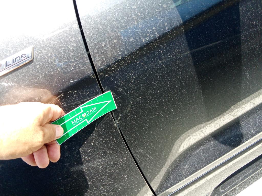 Daño en panel dañado dañado