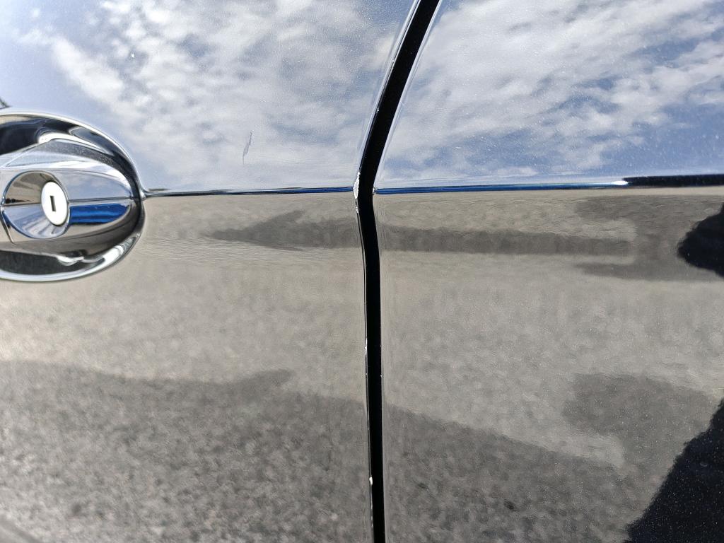 Daño en panel dañado dañado