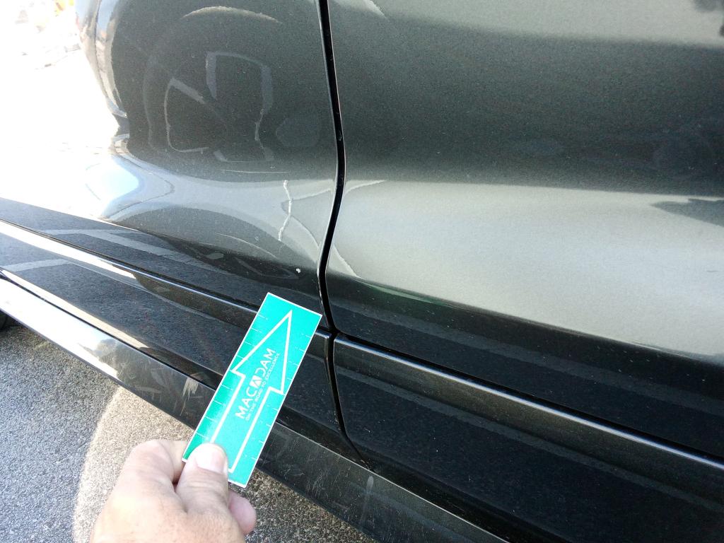 Daño en panel Arañazo ligero Arañazo ligero