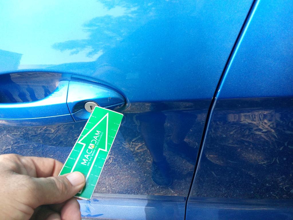 Daño en panel dañado dañado