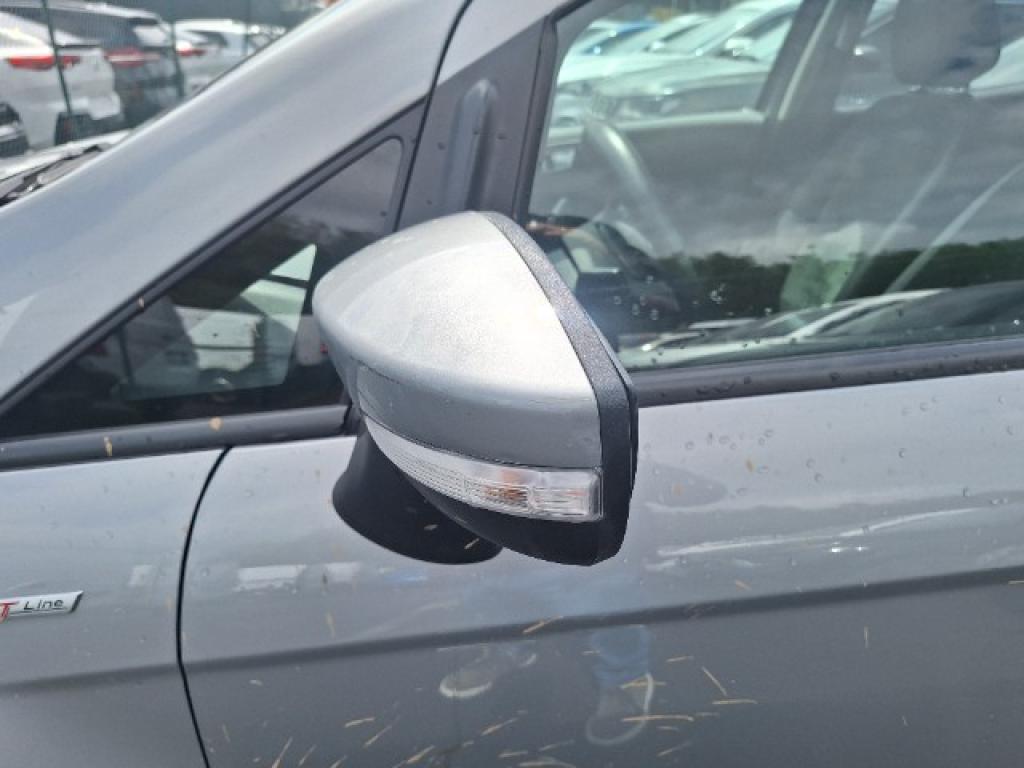 Daño en panel dañado dañado