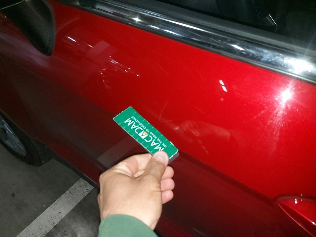 Daño en panel dañado dañado
