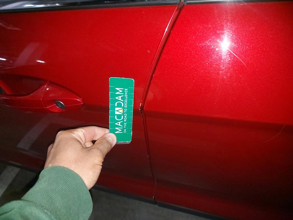 Daño en panel dañado dañado